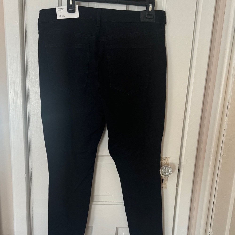 American Eagle Outfitters True Black High-Rise Jeggings - Picture 3 of 3